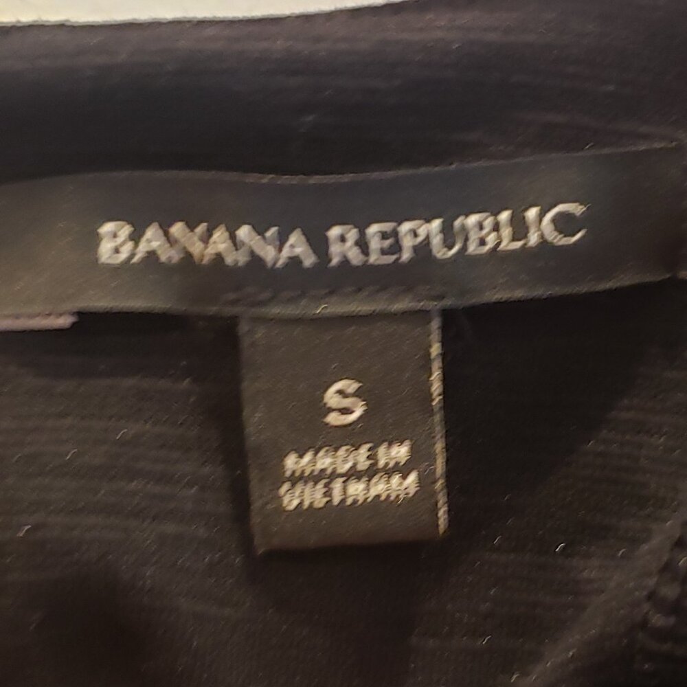 Banana Republic Black  Short Sleeve Top with Textured detailing - Picture 6 of 10